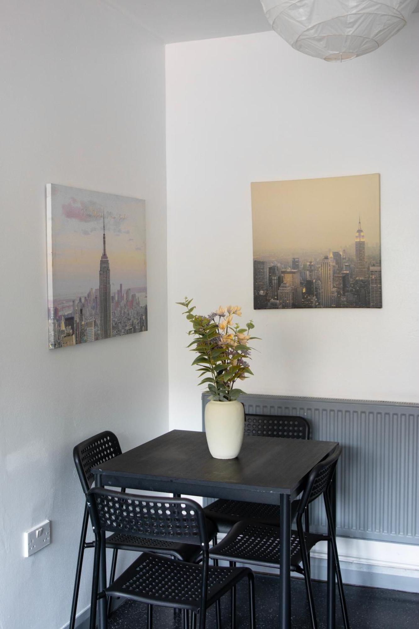 Well-Equipped 4 Bedroom House Close To City Centre Leeds  Exteriér fotografie