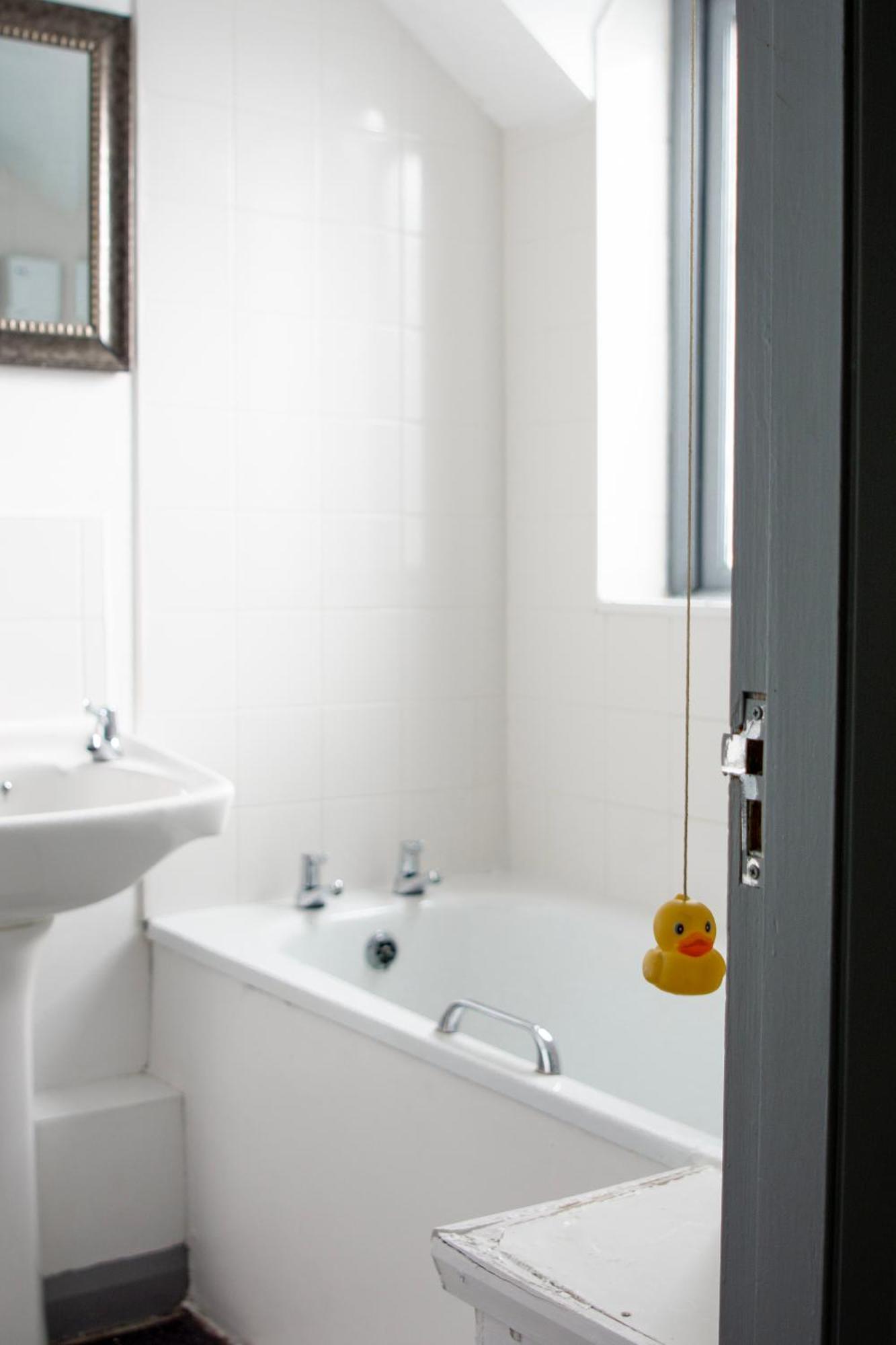 Well-Equipped 4 Bedroom House Close To City Centre Leeds  Exteriér fotografie